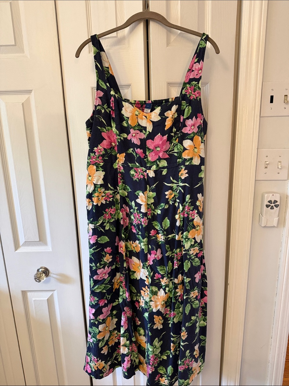 Old Navy floral Sundress size large